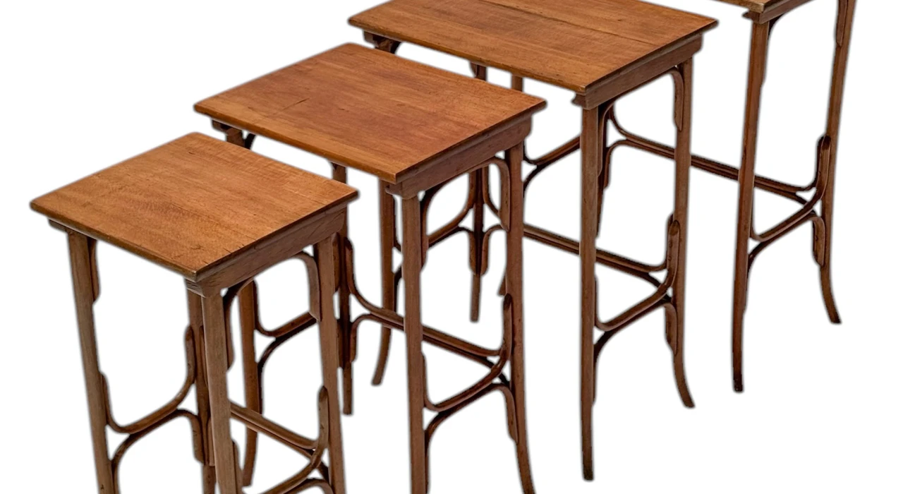 Vienna Secession Bentwood Nesting Tables by Michael Thonet for Thonet, 1900s